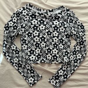 Wild Fable Black and White Floral Crop Top